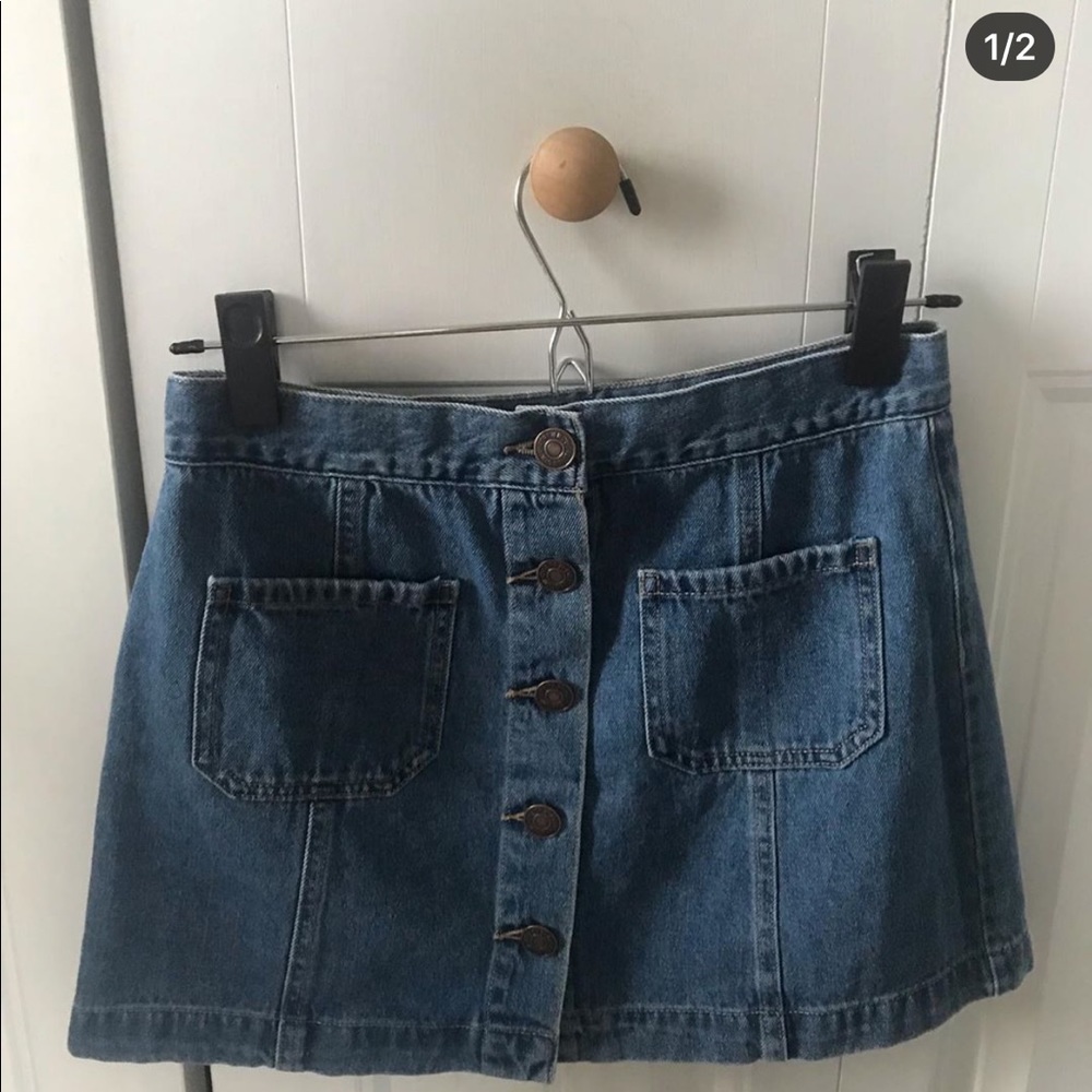 Skirt worn 3X